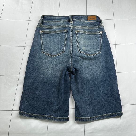 Judy Blue Shorts Womens Small Blue Denim Button Fly Bermuda Medium Wash Fade New - Picture 2 of 12